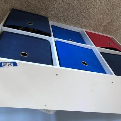 Organizer with 6 pull out soft cubes