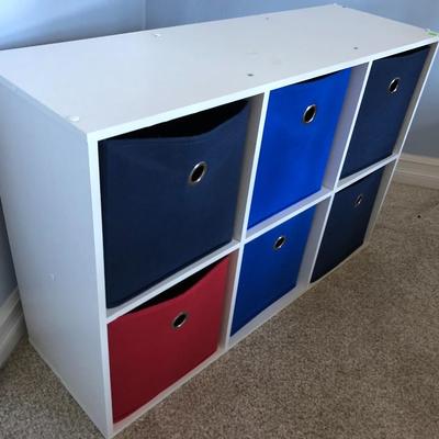 Organizer with 6 pull out soft cubes