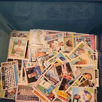 HUGE 1970s Vintage Baseball Card Lot