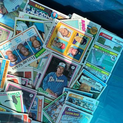 HUGE 1970s Vintage Baseball Card Lot