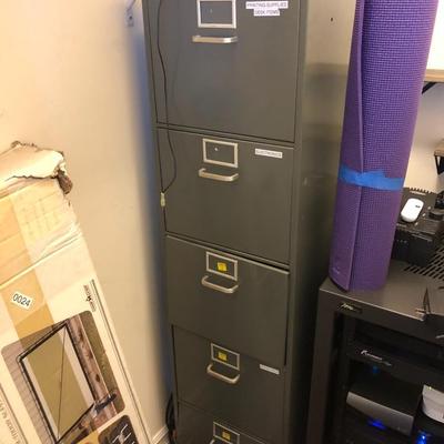 File Cabinet / Gray