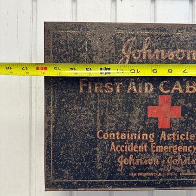 Johnson & Johnson Metal First Aid Kit
