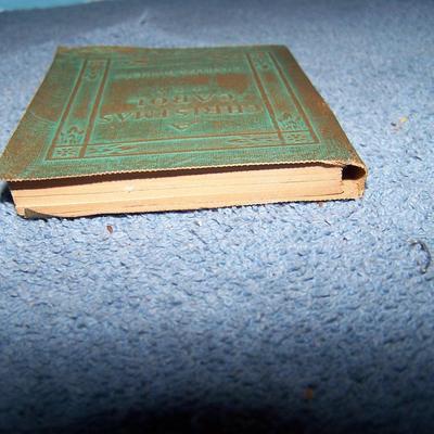 LOT 97 LITTLE LEATHER LIBRARY GREEN BOOK CHARLES DICKENS CHRISTMAS CAROL