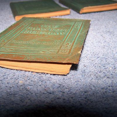 LOT 100 WONDERFUL LITTLE LEATHER LIBRARY GREEN BOOKS RUDYARD KIPLEY RICKSHAW/MAN/BALLARDS