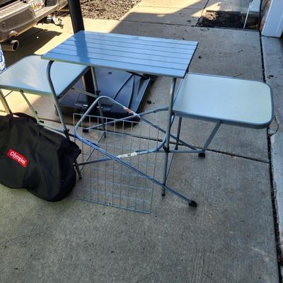 Camco Olympian Folding Grill Table and Folding GoBar Table w Several Skirts