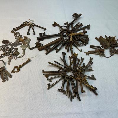 Skeleton & Antique Key Lot