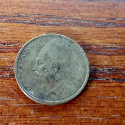 LOT 18 OLD FOREIGN COIN