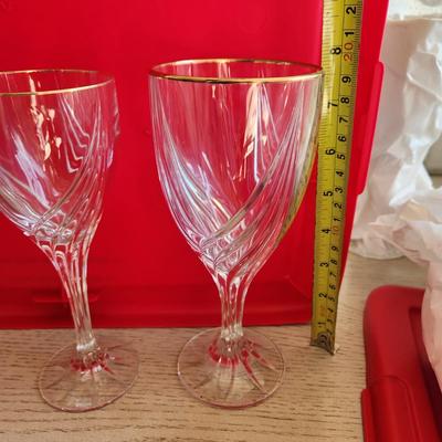 lot of 13 Lenox Debut Crystal Gold Trim Water Wine Goblet glasses