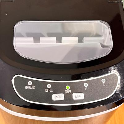 Magic Chef Portable Countertop Ice Maker