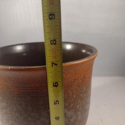 Collection of Kitchen Utensils in Ceramic Holder