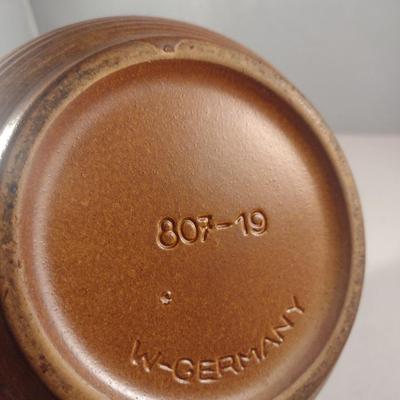 Collection of Kitchen Utensils in Ceramic Holder