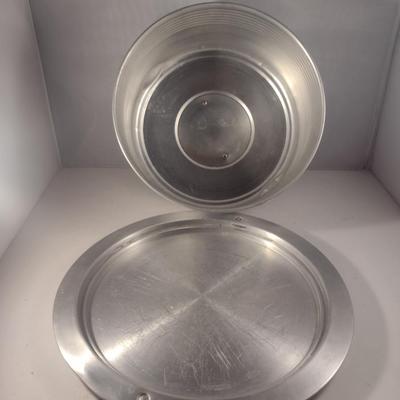 Vintage Regal Metal Cake Carrier