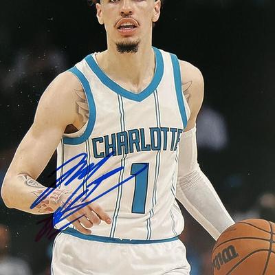 LaMelo Ball signed photo