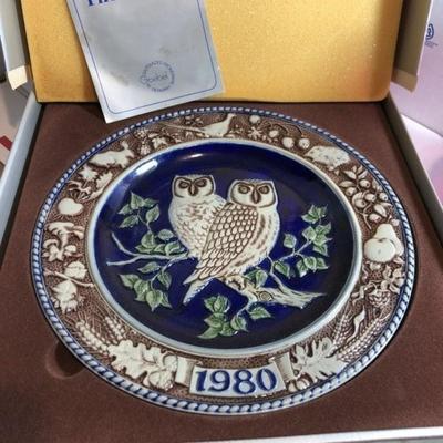 Vintage German 1980 Goebel Annual Stoneware Plate First Edition Owls Bavarian Forest in Original Box.