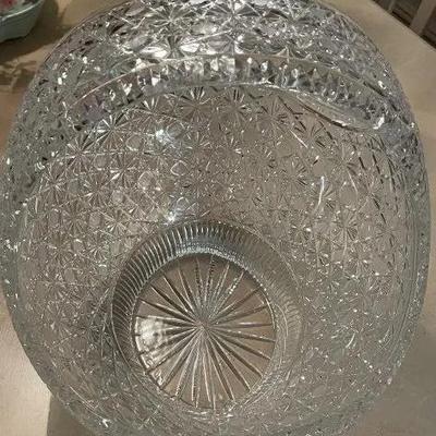 Vintage HUGE Cut/Etched Glass Large Leaded Crystal Basket 13