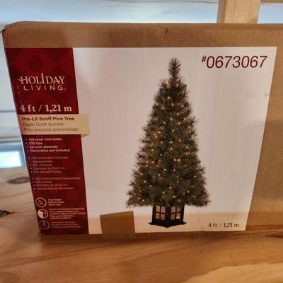Holiday Living 4 Foot Christmas tree Pre Lit Scott pine