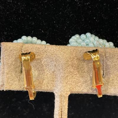 Vintage Kramer clear bead clip on earring