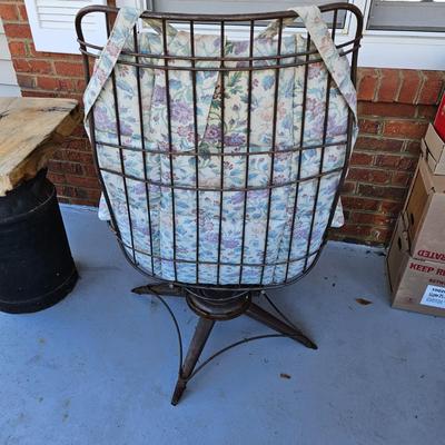 Metal Outdoor Rocker and Rustic Table (BY-DW)