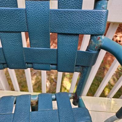 Hightop Outdoor Table, Chairs, & Tommy Bahama Cushions (BY-DW)