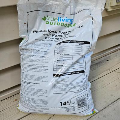 Ceramic Planters, Potting Soil, & More (BY-DW)