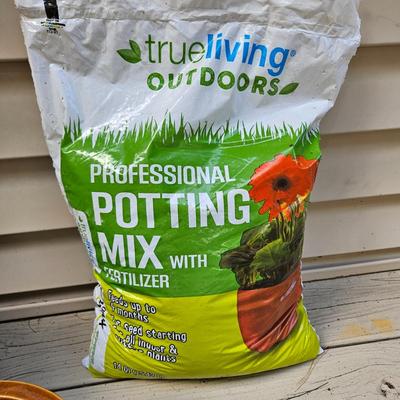 Ceramic Planters, Potting Soil, & More (BY-DW)