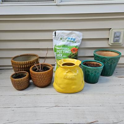 Ceramic Planters, Potting Soil, & More (BY-DW)