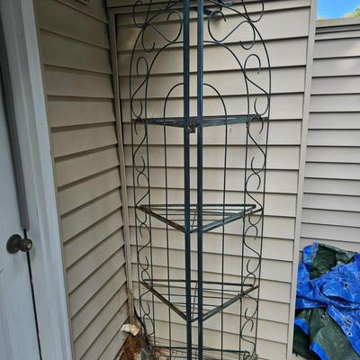 Outdoor Metal Corner Shelf (BY-DW)