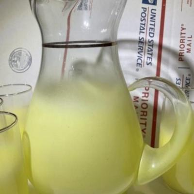 Vintage Mid-Century Blendo Yellow Glass Tumblers & Pitcher - Pitcher set - 5 Glasses & Pitcher.