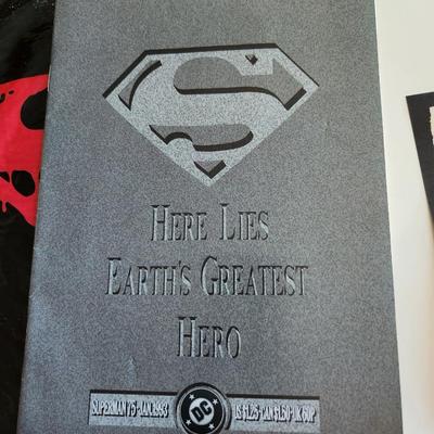 Death of Superman Memorial Set