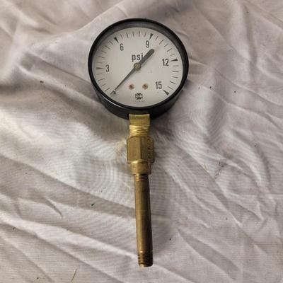 Vintage USG pressure guage, 0-15psi with brass fittings
