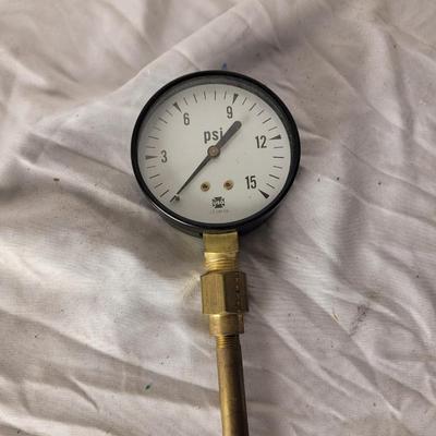 Vintage USG pressure guage, 0-15psi with brass fittings