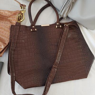 Large Purses by Wilson's Leather, Steve Madden and more (GB-BBL)