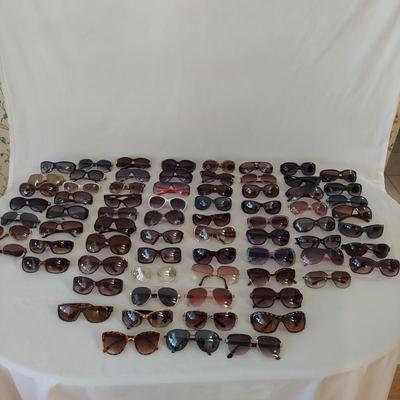 Large Lot of Fashion Sunglasses (G-BBL)