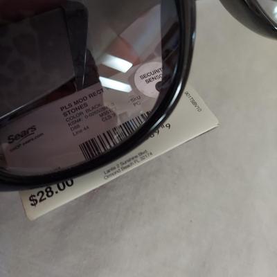 Large Lot of Fashion Sunglasses (G-BBL)