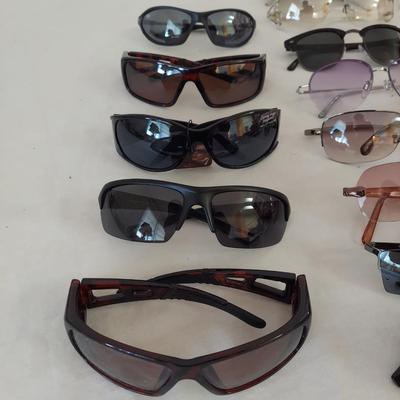 Sunglasses w/ Cases (G-BBL)