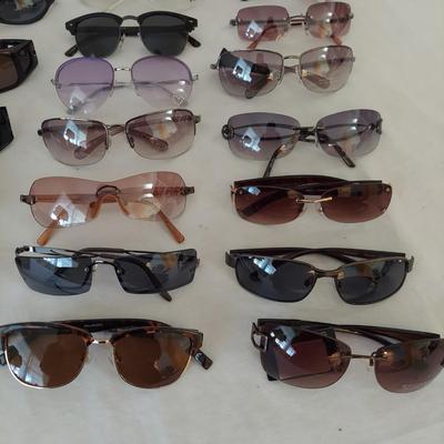 Sunglasses w/ Cases (G-BBL)