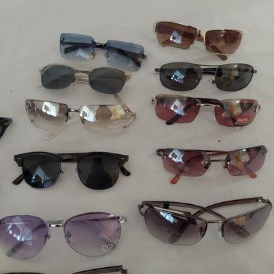 Sunglasses w/ Cases (G-BBL)