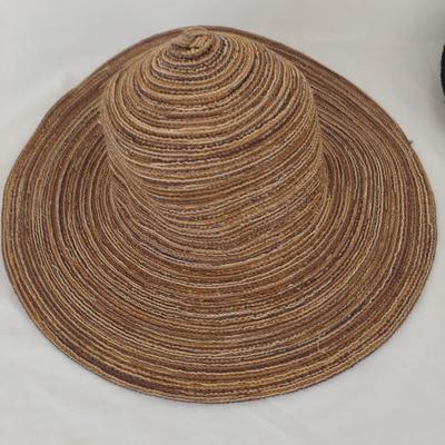 Cotton and Straw Summer Hats (G-BBL)