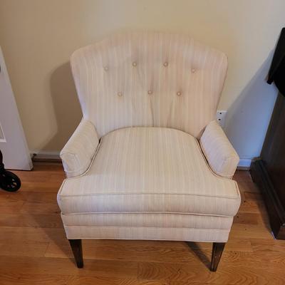 Upholstered Lounge Chair (P-CE)
