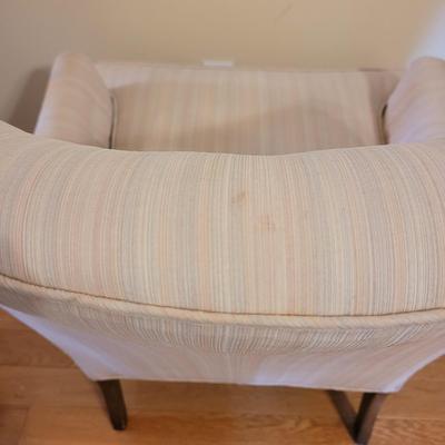 Upholstered Lounge Chair (P-CE)