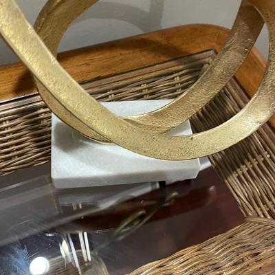 CosmoLiving by Cosmopolitan Aluminum & Marble Geometric Sculpture