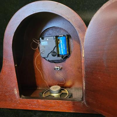 Waltham Quartz Chime Mantle Clock (P-CE)