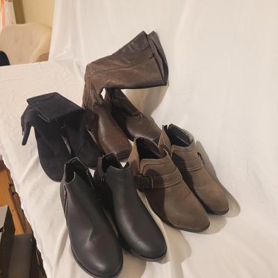 Womenâ€™s Fashion Boots, Sz. 8-9 (P-CE)