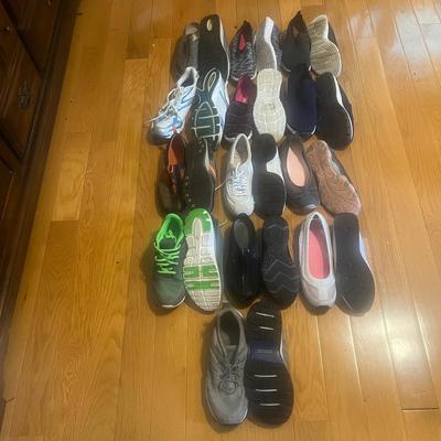 Womenâ€™s Sneakers & Slip Ons by Land's End, Reebok, & More, Sz. 7.5 - 9 (P-CE)