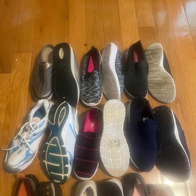 Womenâ€™s Sneakers & Slip Ons by Land's End, Reebok, & More, Sz. 7.5 - 9 (P-CE)