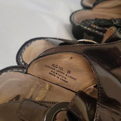 Womenâ€™s Alegria Shoes, Size 37/39 (P-CE)
