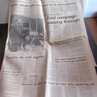 Lot 388: Oshkosh Northwestern 1974 and 1976 Pres Ford Info