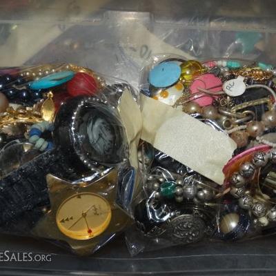 Vintage Costume/Junk Jewelry, 2 bags Lot #14