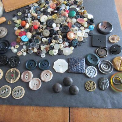 Lot 399: Vintage Wood Button Box With Many Buttons, and Glass Jar Full of Old Buttons