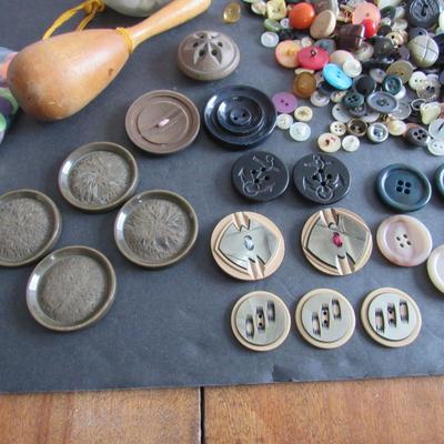 Lot 399: Vintage Wood Button Box With Many Buttons, and Glass Jar Full of Old Buttons